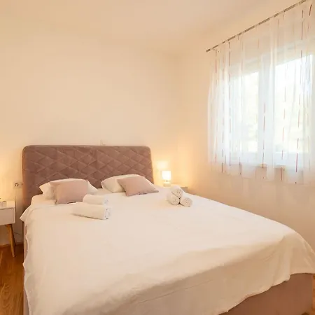 Stunning Eden De In The Heart Of Dalmatia شقة زابوريتش